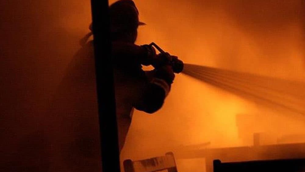 لە ڕووداوێکی ئاگرکەوتنەوە لە هیندستان 21 کەس گیانیان لەدەست دا