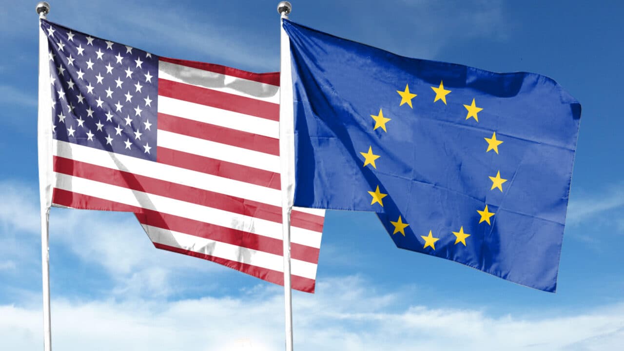 یەکێتی ئەوروپا سەپاندنی باج بەسەر بەرهەمی ئەمریکا دوادەخات