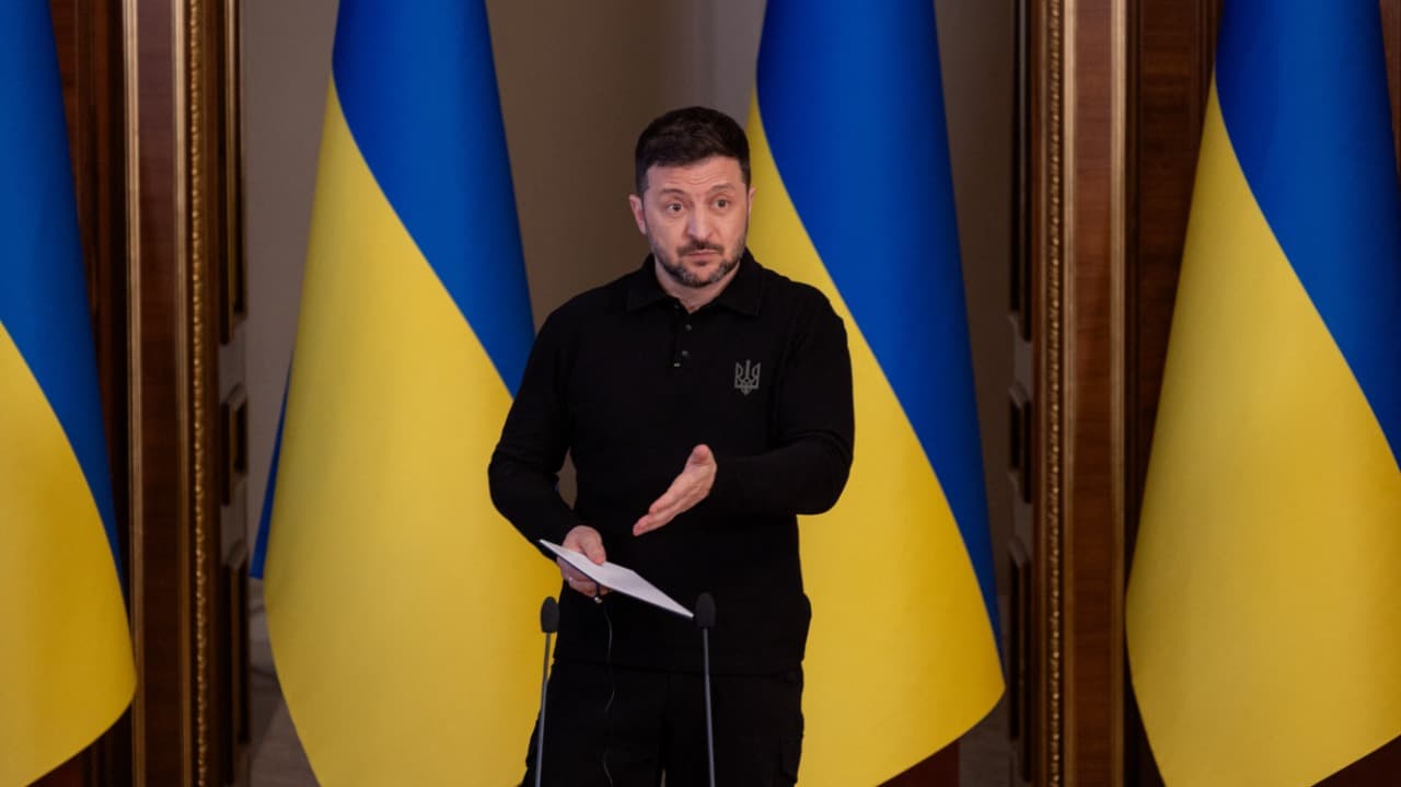 زێلینسکی: ڕووسیا بەردەوامە لە هێرشەکانی