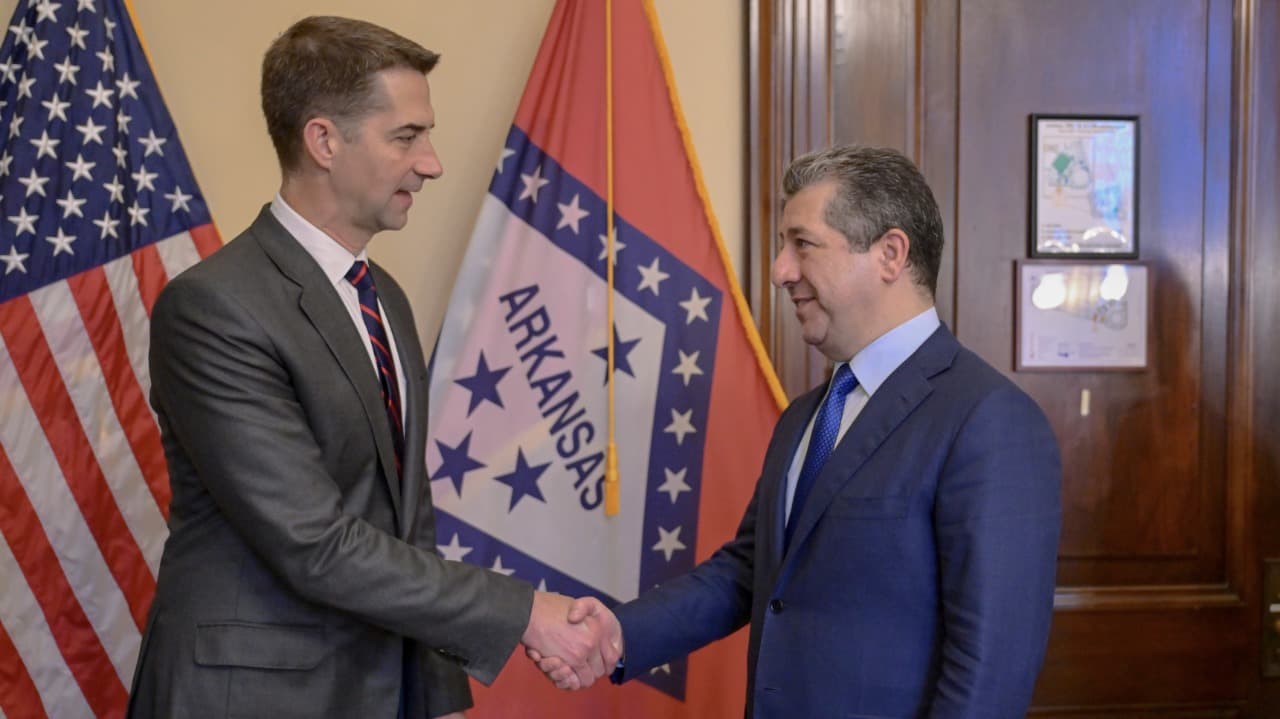 سەرۆکوەزیران بارزانی و سێناتۆرێکی ئەمریکی دوایین پەرەسەندکانی عێراق و ناوچەکە تاوتوێ دەکەن