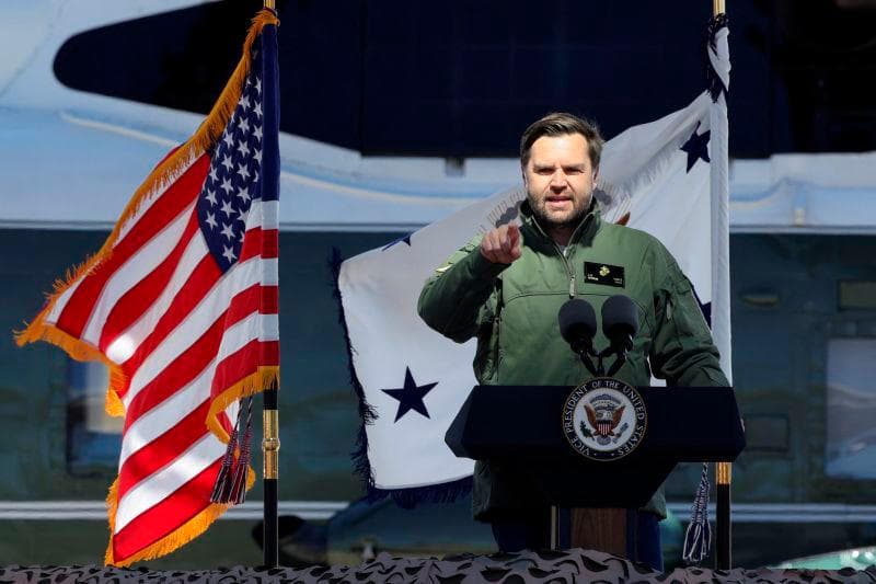 جەی دی ڤانس: بڕیاری ترەمپ لە بەرژەوەندیی ئەمریکا دەبێت