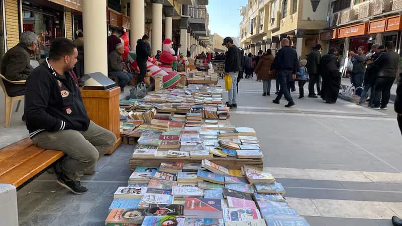فەرمانبەرێک لە پەروەردەی زیقاڕ نزیکەی 13 هەزار پەرتووکی خوێندن دەدزێت