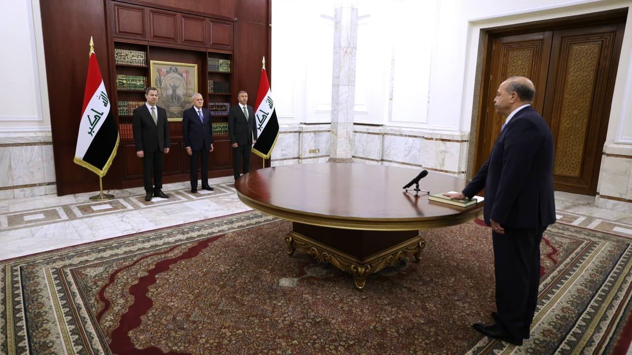 سەرۆکی دادگای فیدراڵی دەستبەکار بوو و جەخت لە بێلایەنبوونی دادگا دەکاتەوە