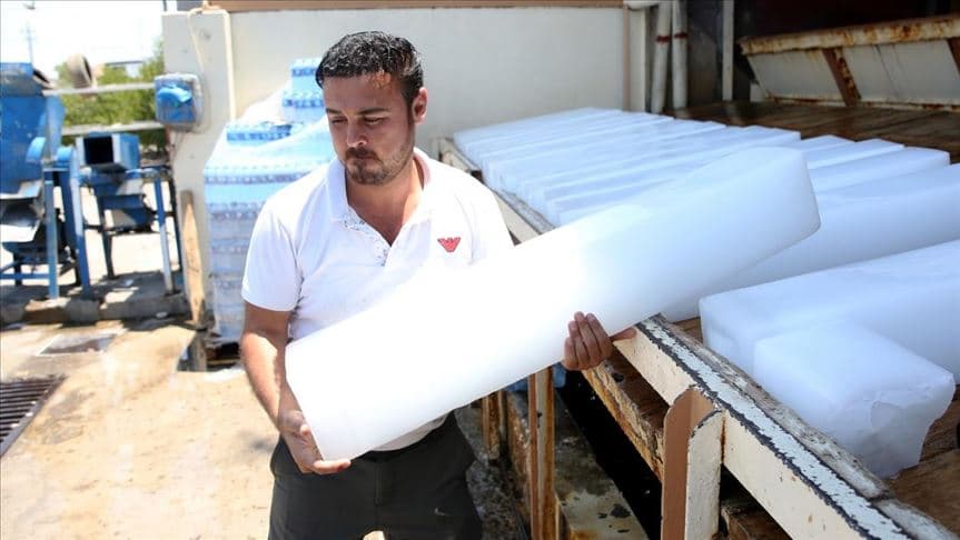 لە بەشێک لە شارەکانی عێراق نرخی سەهۆڵ سێ هێندە بەرزبووەتەوە