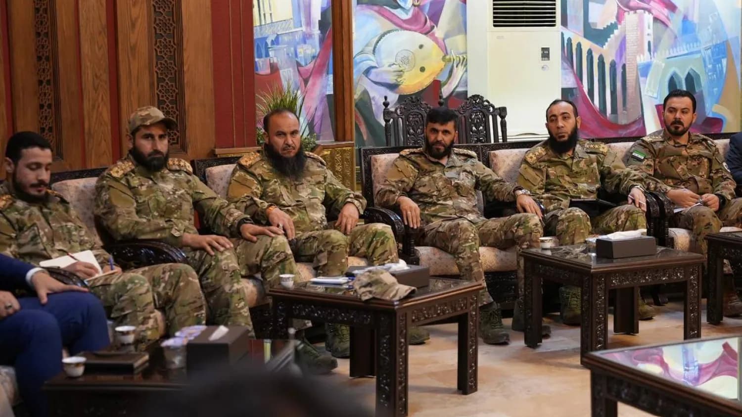 لە سووریا هەڵمەت دژی چەکدار و ئەفسەرانی پێشوو دەستیپێکرد