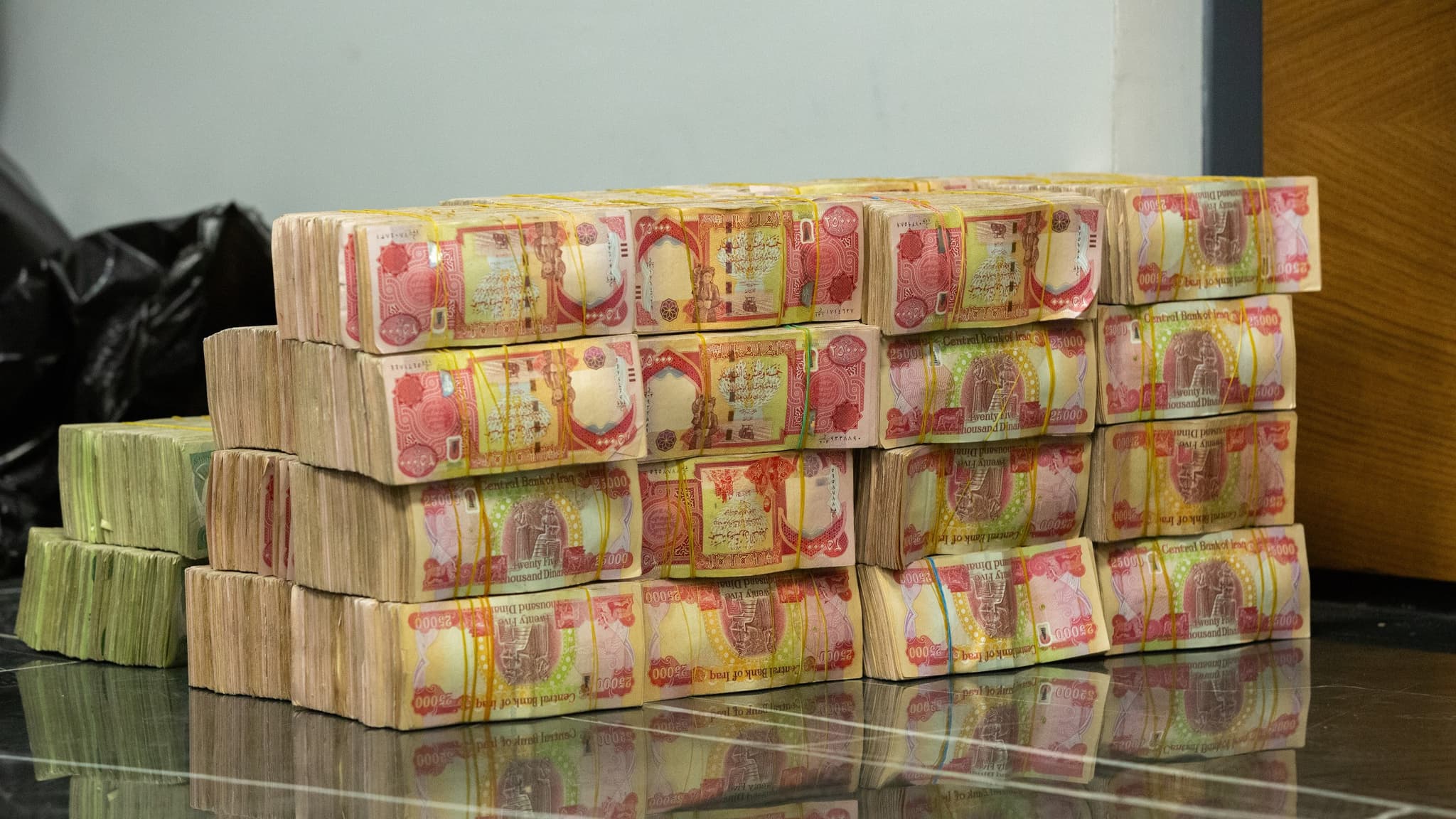 کارمەندێکی هاتووچۆ لەسەر دزینی زیاتر لە 10 ملیار دینار سزای زیندانی هەتاهەتایی بۆ دەردەکرێت