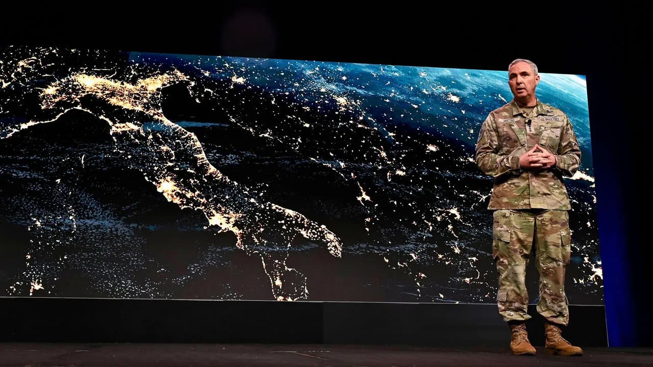 ئەمریکا خۆی بۆ ڕووبەڕووبوونەوەی سەربازی لە بۆشایی ئاسمان ئامادە دەکات