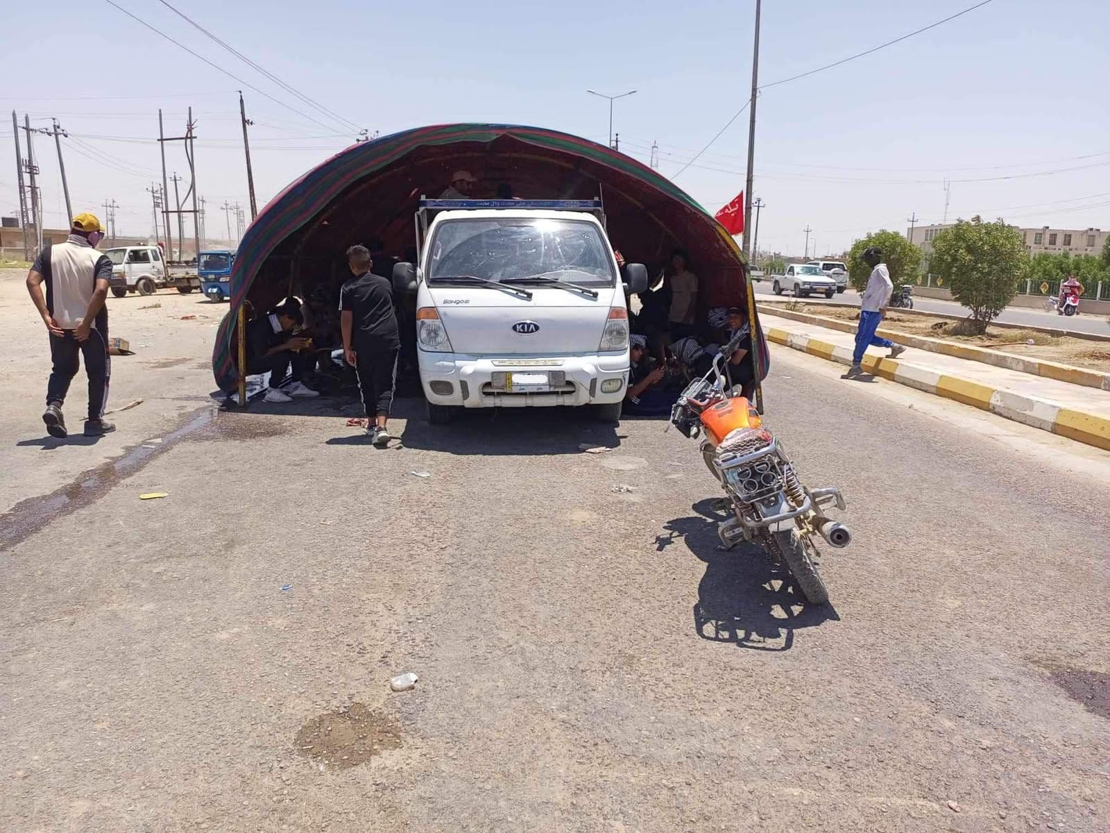 خۆپیشاندەران ڕێگای بەغدا – بەسرە دادەخەن