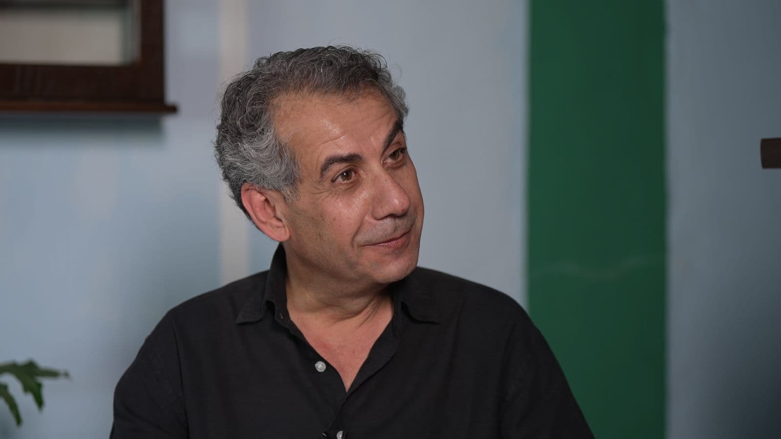 تەڵعەت تاهیر: نەمتوانی ببم بە میوزیسیان بۆیە بووم بە نووسەر