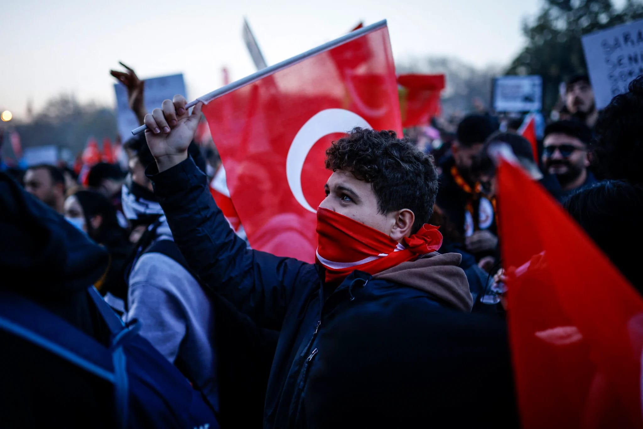 بەتۆمەتی سووکایەتیکردن بە دایکی ئەردۆغان 41 کەس دەستگیر دەکرێن