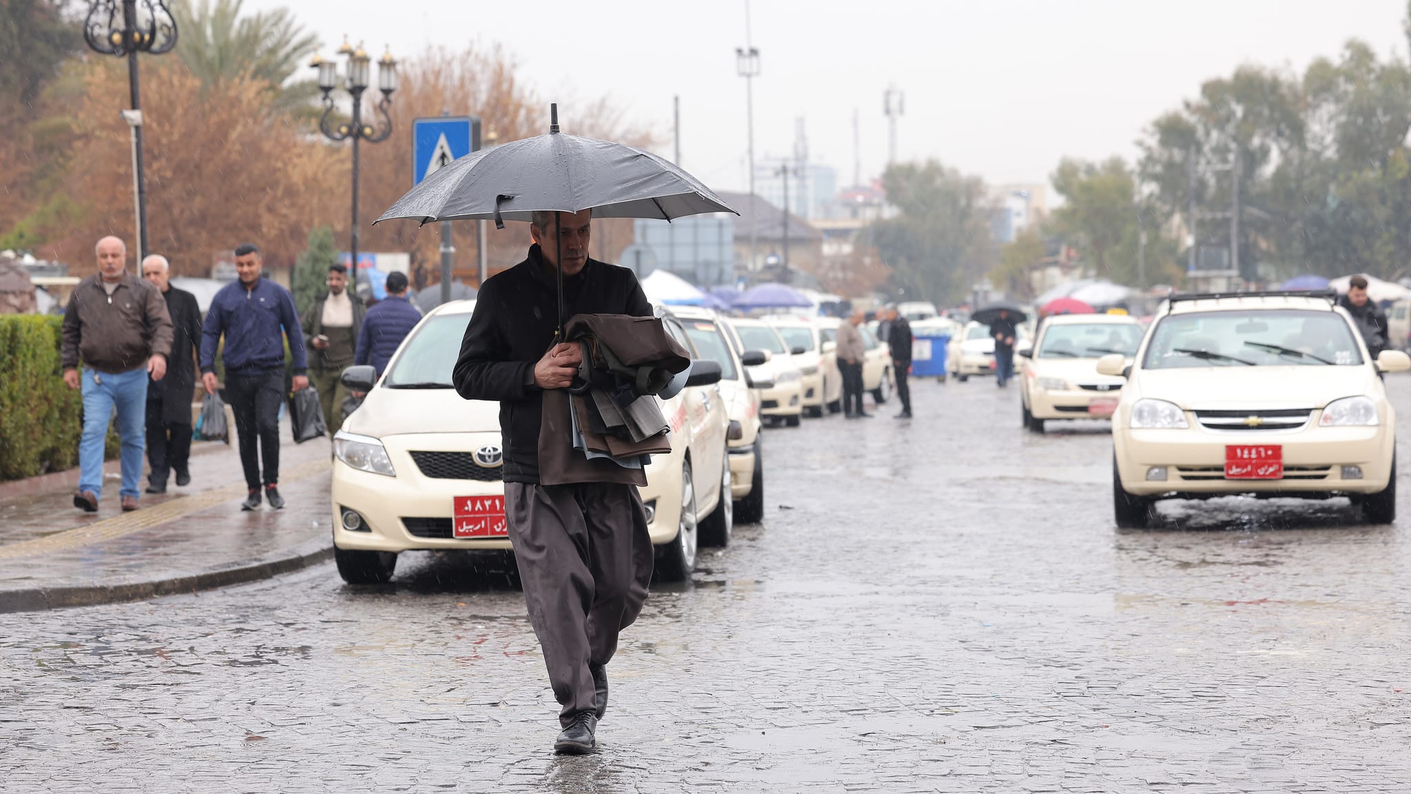 كەشناسی: ئەمڕۆ باران بە لێزمە دەبارێت و پلەكانی گەرماش پێنج پلە دادەبەزن