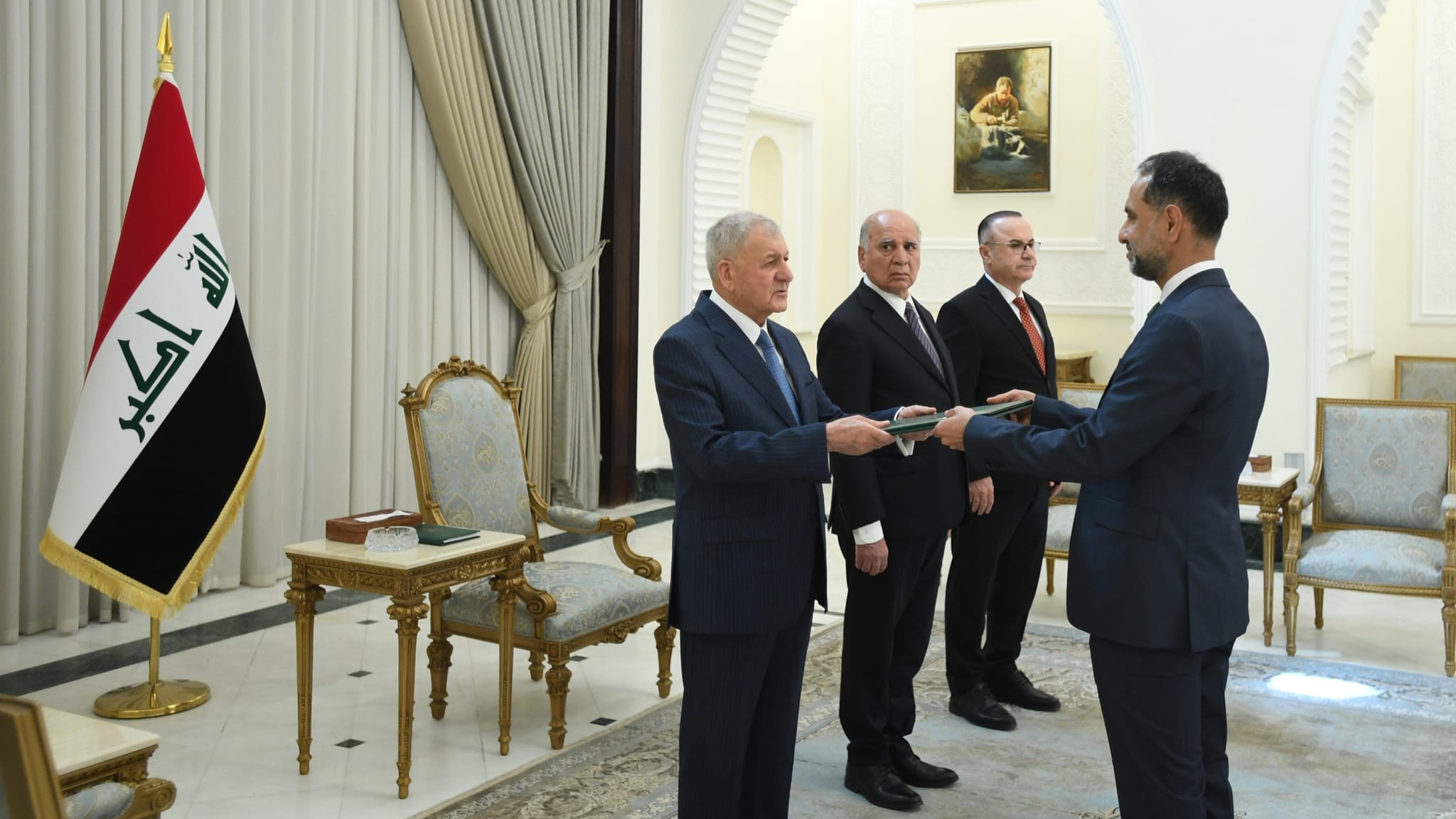 باڵیۆزی نوێی بەریتانیا لە عێراق دەستبەکاردەبێت؛ موسڵمانە و پاکستانییە