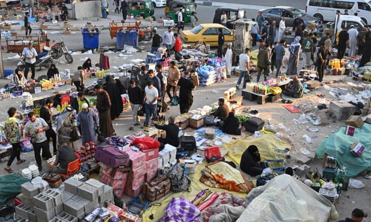 بەسڕە بەهەشتی کاسبکارە ئێرانییەکان و جەهەننەمی عێراقییەکان
