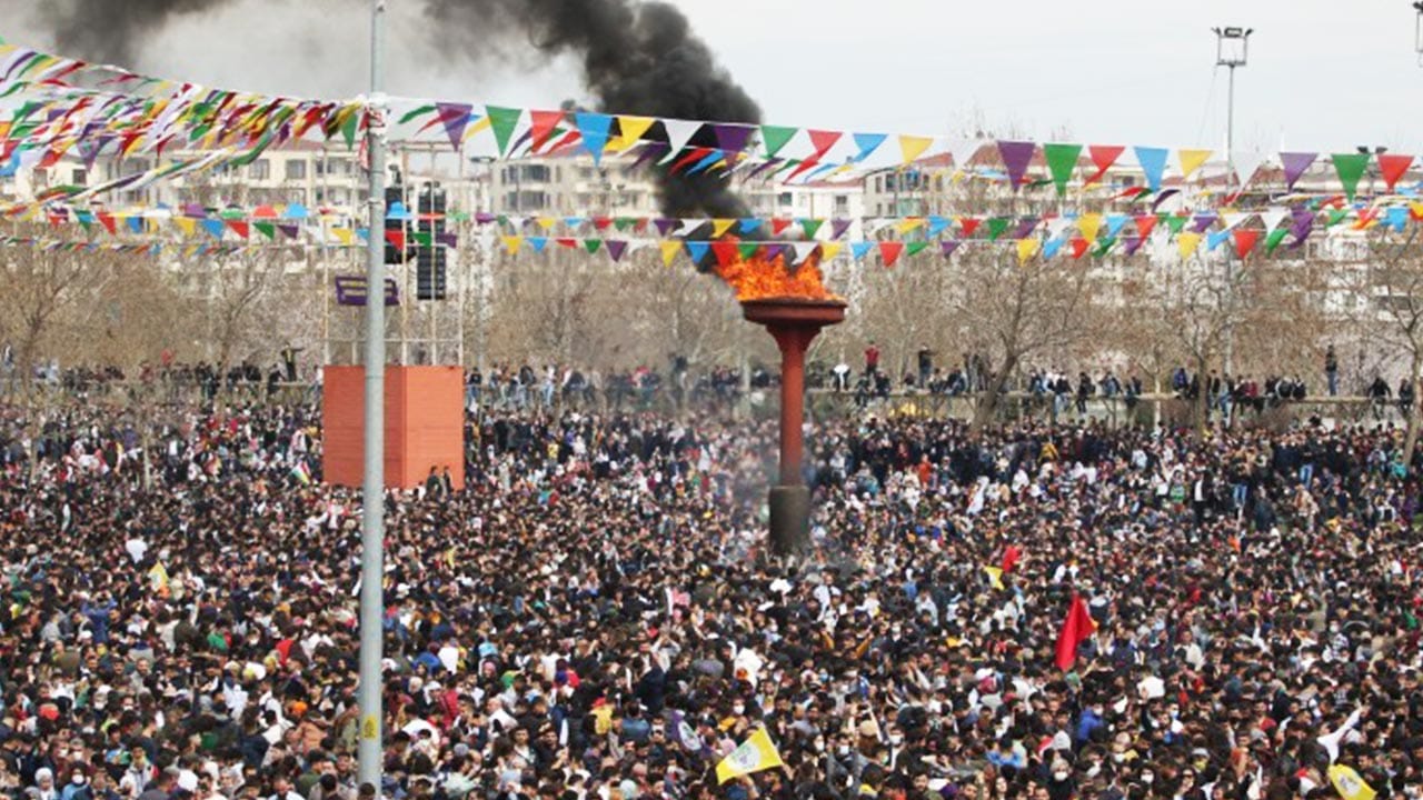 پشووی جەژنی نەورۆز دەبرێتە پەرلەمانی تورکیا