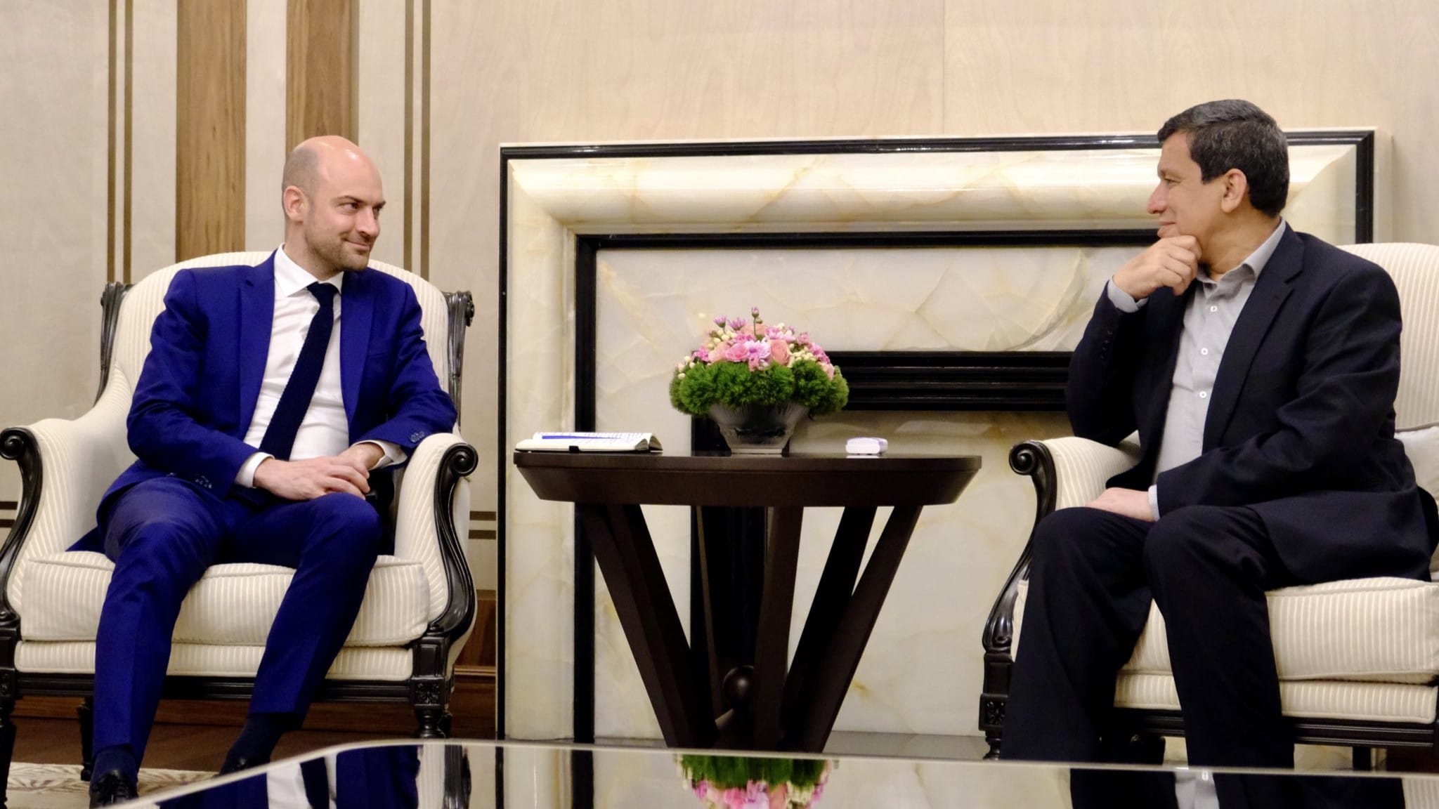 پەیامێک لە وەزیری دەرەوەی فەرەنسا لەبارەی کۆبوونەوەی لەگەڵ مەزڵووم عەبدی