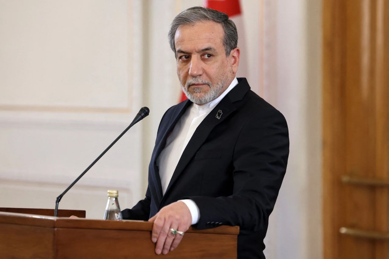 ئێران بڕیارێکی ئەمریکا بە "شکستپێهێنەری دانوستاندنەکان" ناوزەند دەکات