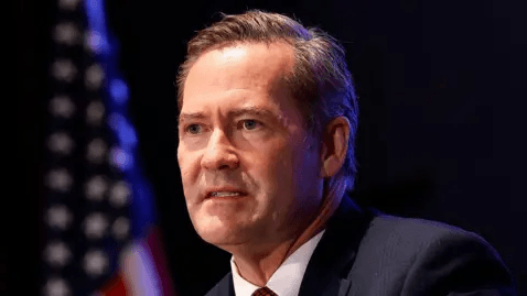 ڕاوێژکاری ئاسایشی نیشتمانی ئەمریکا لە پۆستەکەی دوورخرایەوە