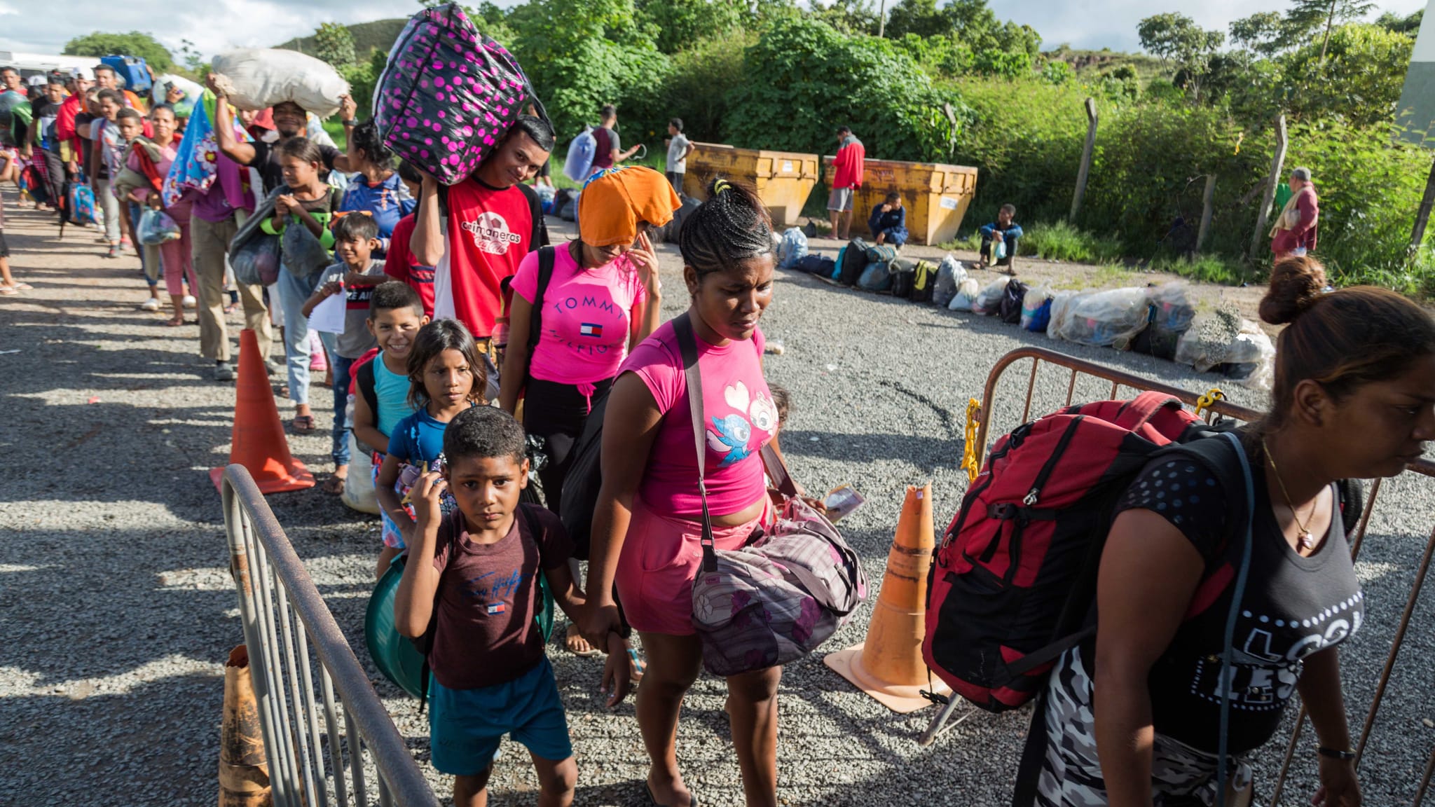 ئەمریکا هەزار دۆلار دەداتە هەر کۆچبەرێک وڵاتەکە بەجێبهێڵن