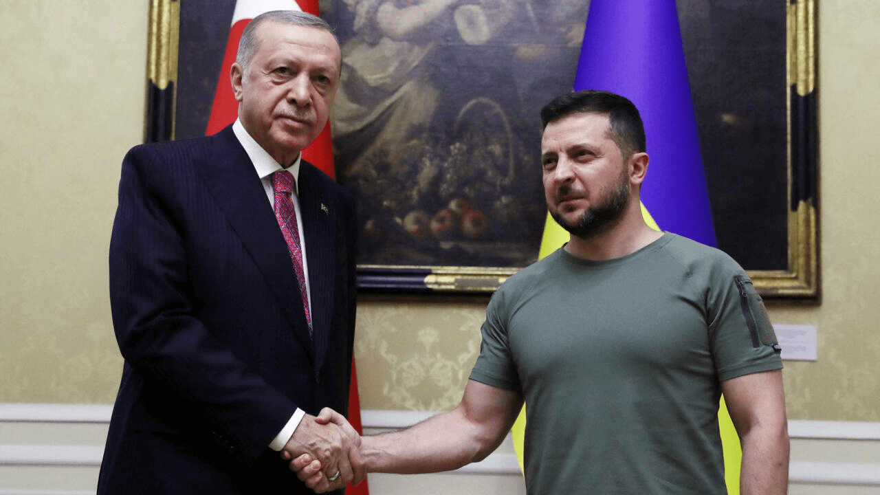 زێلێنسکی: ئامادەم بە ڕاستەوخۆ گفتوگۆ لەگەڵ پووتین بکەم