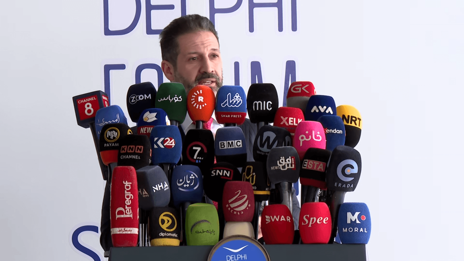 قوباد تاڵەبانی: لەگەڵ پارتی ڕێککەوتووین بە جیا بەشداری هەڵبژاردنی پەرلەمانی عێراق بکەین