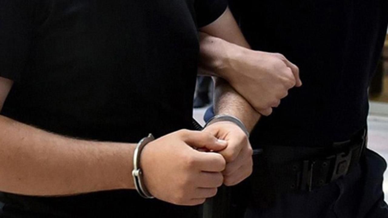 پۆلیسی تورکیا دەیان کارمەندی سەربازی و بەرپرسی خۆجێی دەستگیر دەکات