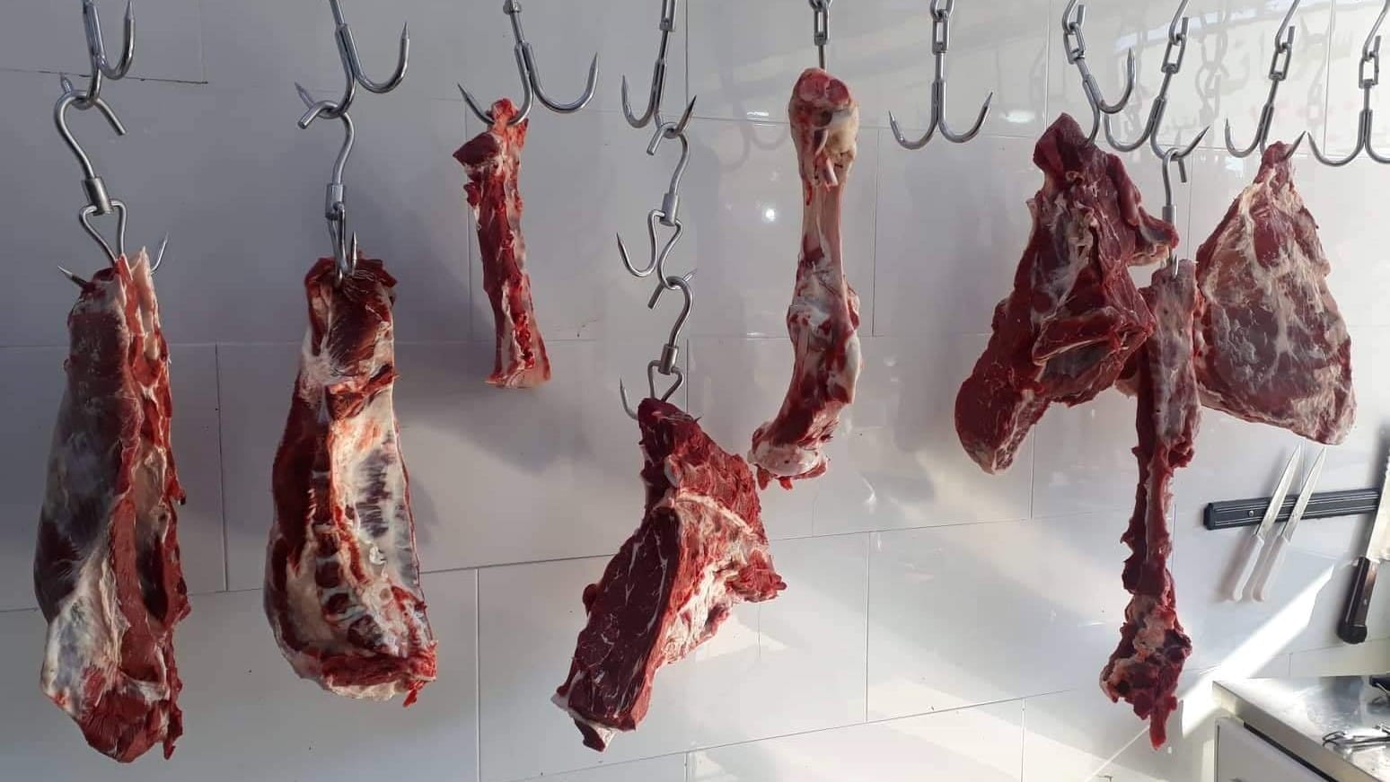 لەسەر کوشتنەوەی ئاژەڵ لە دەرەوەی کوشتارگە 15 قەساب دەستگیر کران