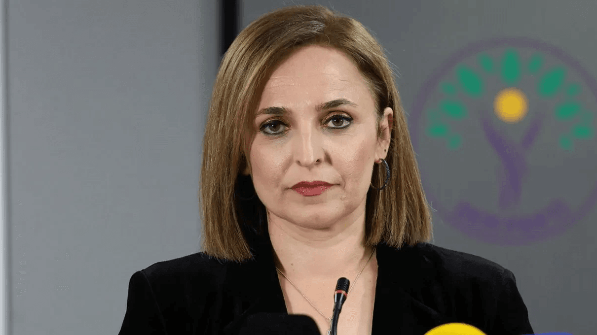 وتەبێژی دەم پارتی: ئۆجەلان لەگەڵ نوێنەرانی پارت و لایەنە سیاسییەکان گفتوگۆ دەکات