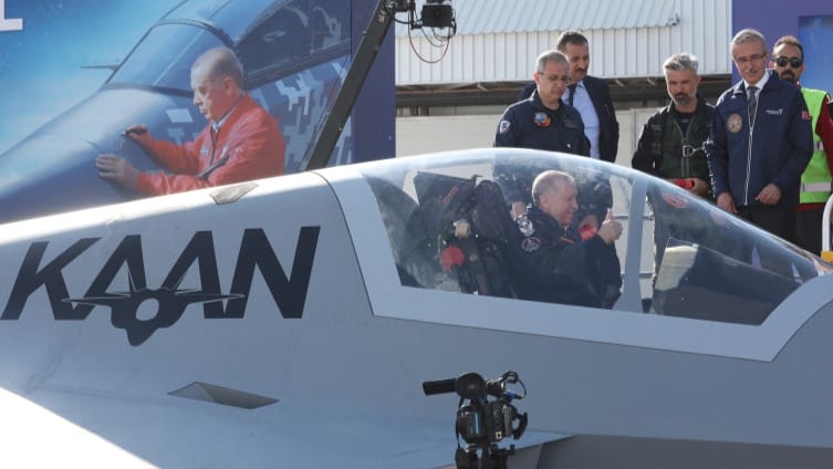 تورکیا 48 فڕۆکەی سەربازی هەناردەی ئەندەنوسیا دەکات