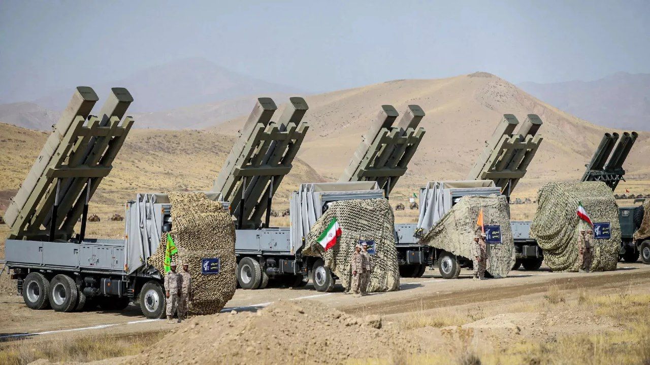 ئێران چۆن بڕیاری دا هێرشی تۆڵە بکاتە سەر ئیسرائیل؛ خامنەیی دەستبەجێ چی کرد و چی گوت؟