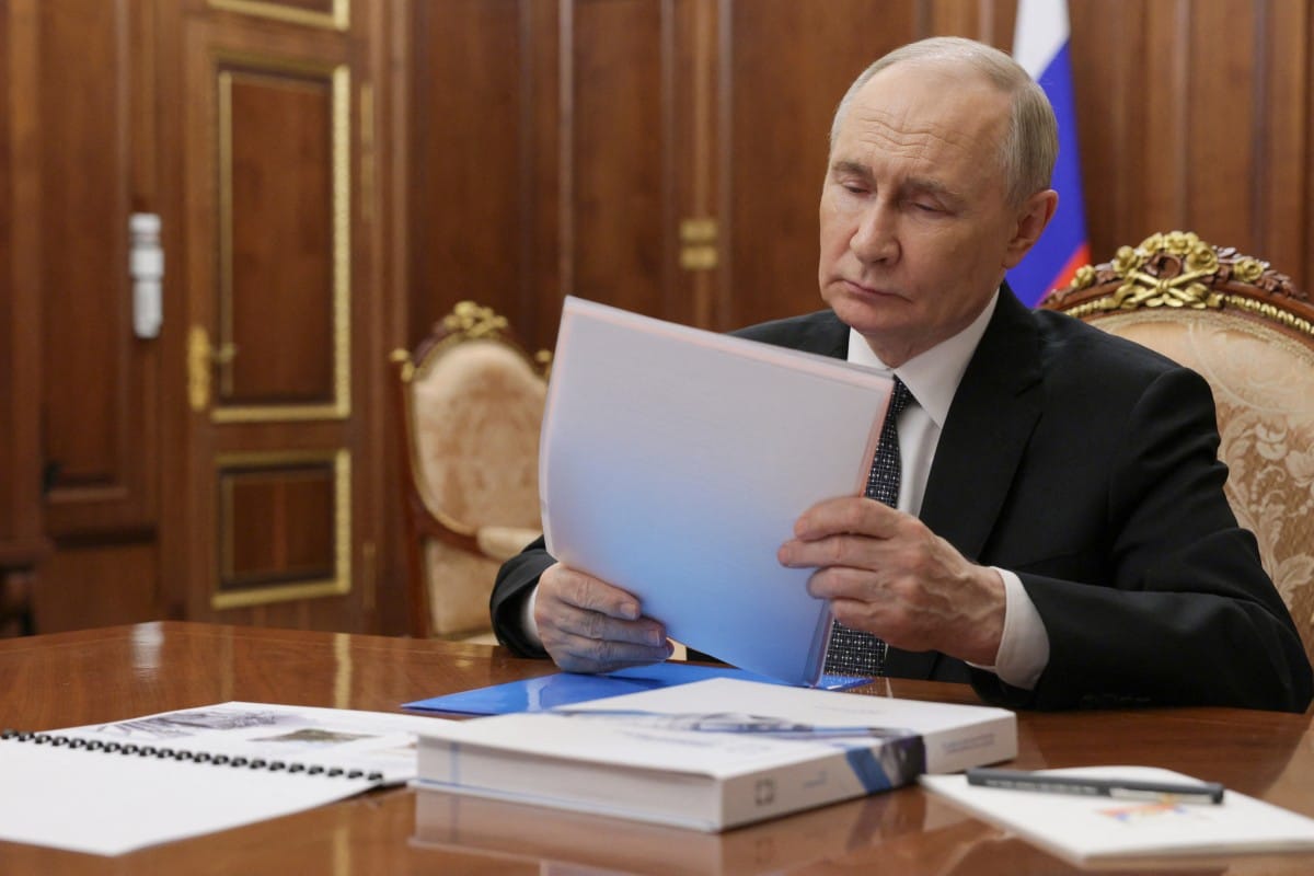 پووتین: لەگەڵ زێلێنسکی کۆدەبمەوە بەڵام ماوەی سەرۆکایەتییەکەی کۆتاییهاتووە