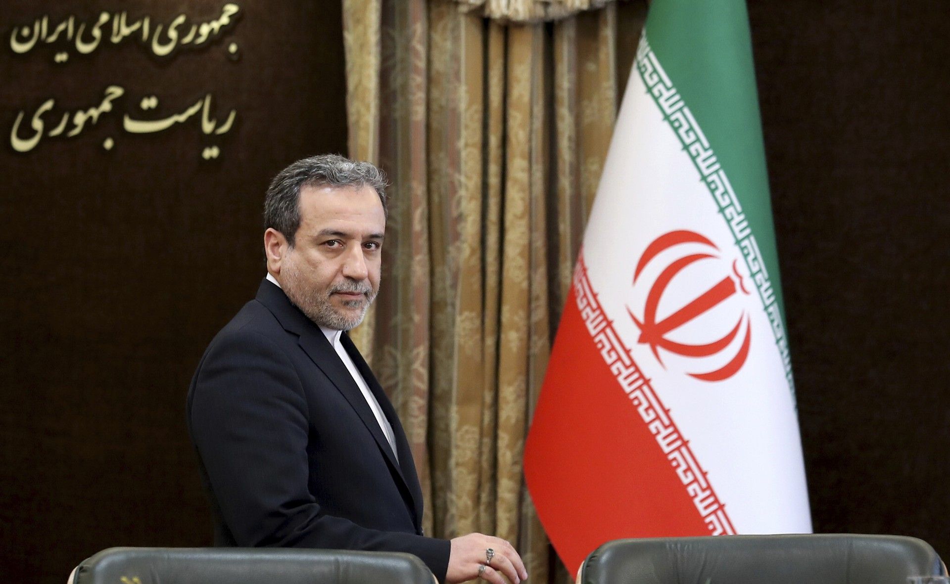 عێراقچی: هێرشەکانی ئەمریکا بۆ سەر دامەزراوە ئەتۆمییەکانی ئێران لێکەوتەی خراپیان دەبێت