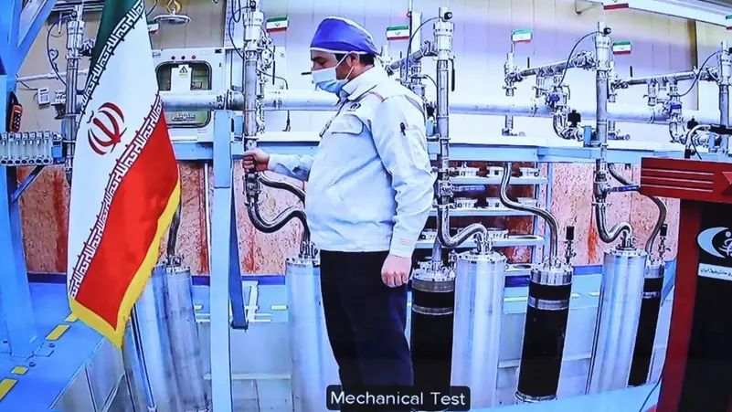 ئێران: لە پیتاندنی یۆرانیۆم بەردەوام دەبین