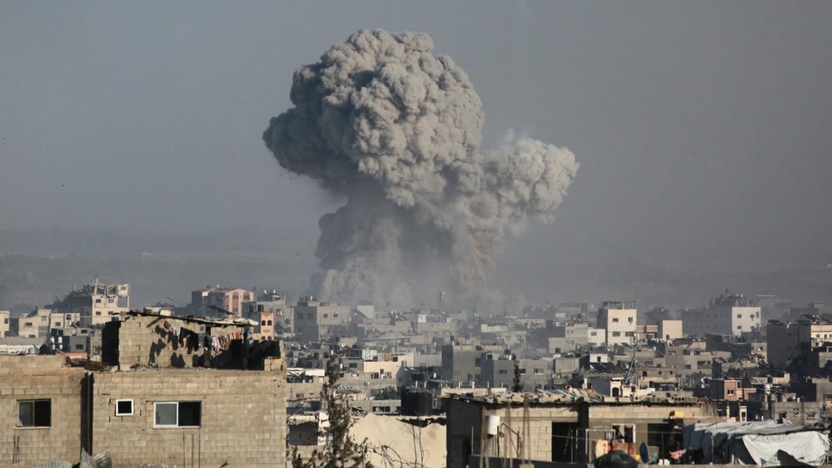 سەرەڕای هەوڵەکان بۆ ئاگربەست سوپای ئیسرائیل ئۆپەراسیۆنەکانی لە غەززە تووندتر دەکات