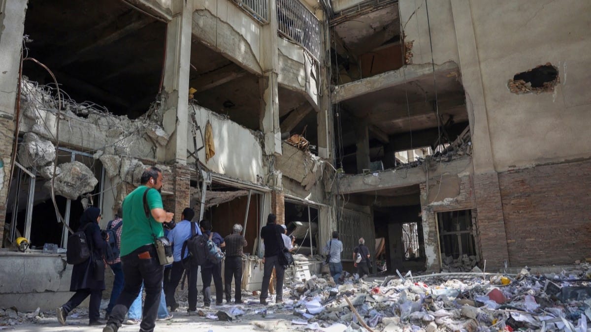 ئێران: ئەو شوێنانەی زیانیان بەرکەوتووە دوو ساڵی دەوێت بۆ چاککردنەوە