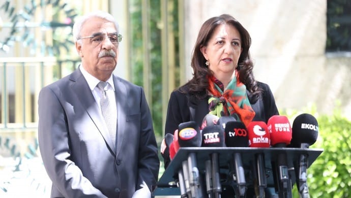 شاندی دەم پارتی لەگەڵ ئۆجەلان کۆبووەوە و لەگەڵ ئەردۆغانیش کۆدەبێتەوە