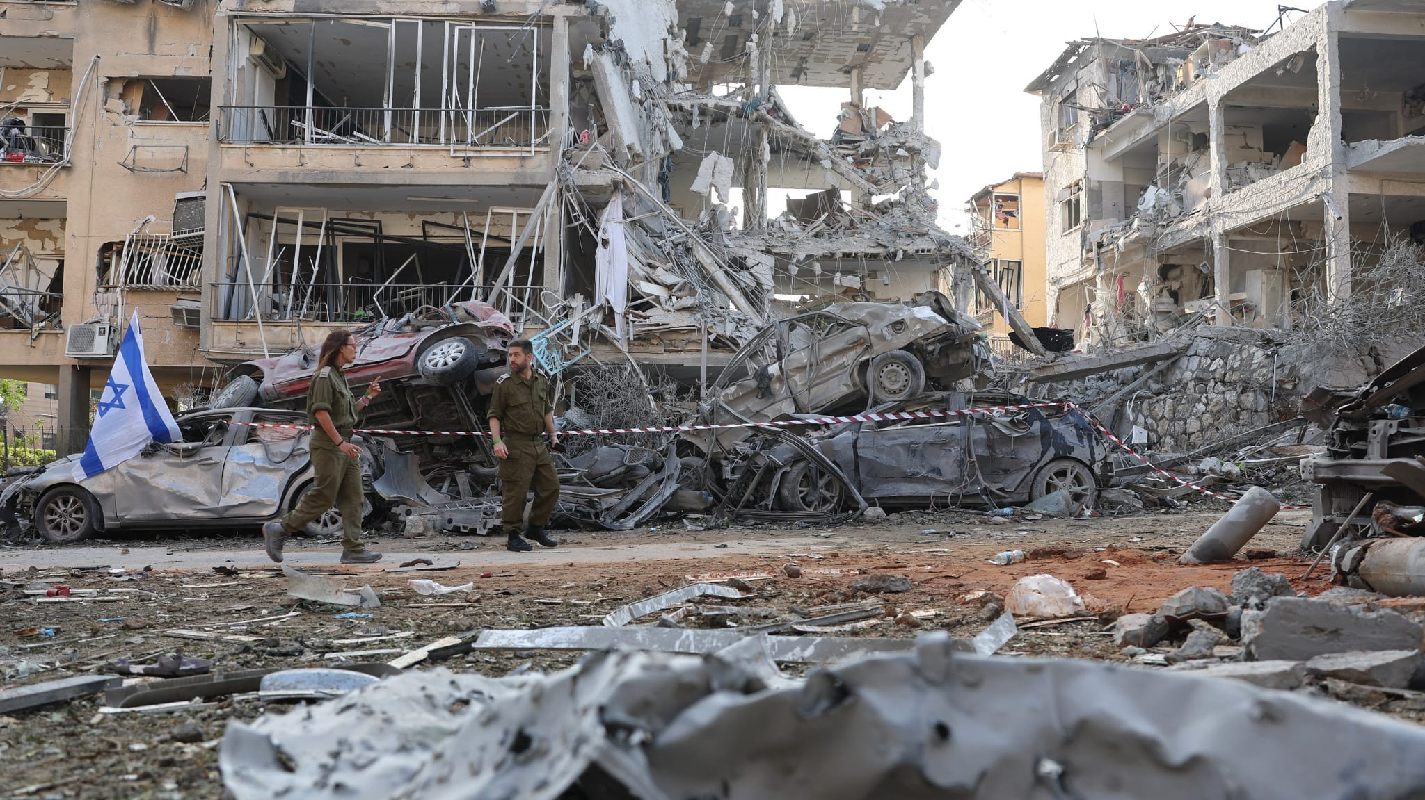 ئێران: ئەگەر دوو ساڵی بەردەوام هێرش بکەینەوە سەر ئیسرائیل هێشتا هەر مووشەکمان دەمێنێت