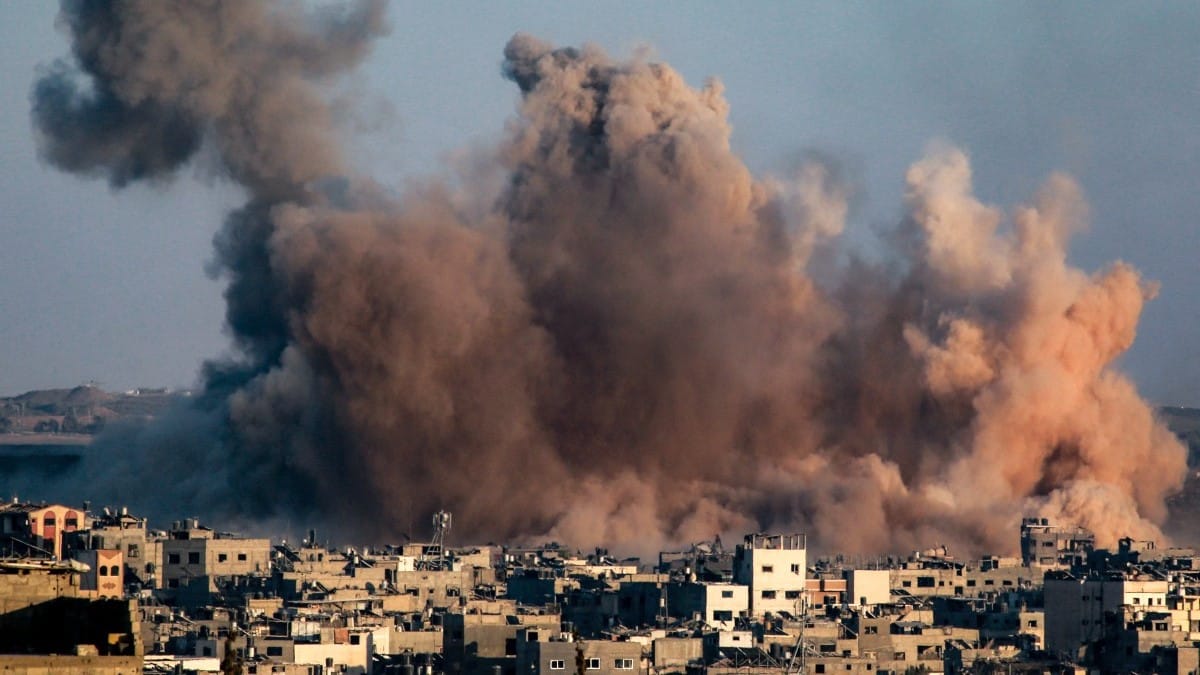 بۆردوومانەکانی ئیسرائیل بۆ سەر کەرتی غەززە بەردەوامن