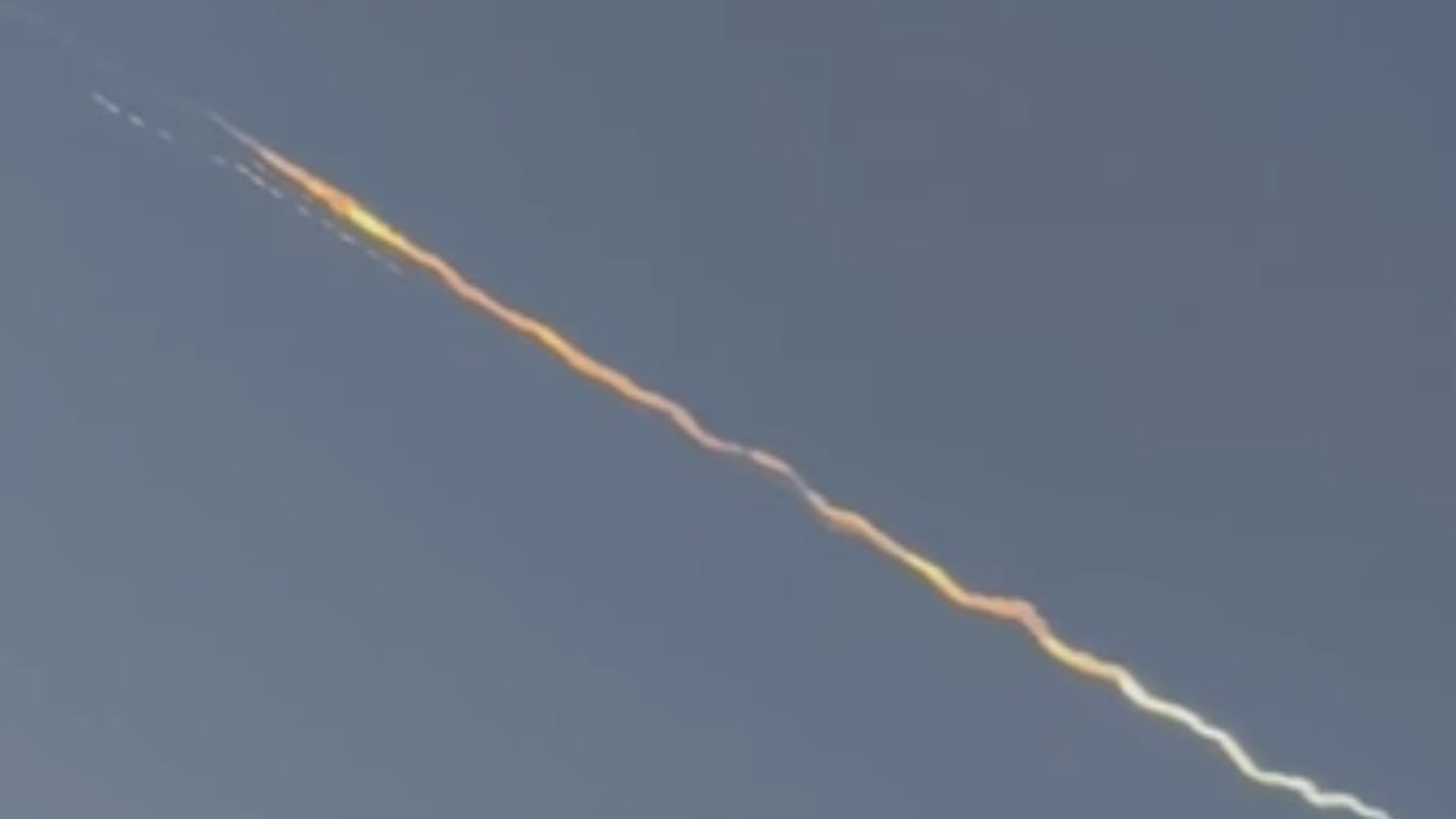 لە یەمەنەوە موشەکێک ئاراستەی ئیسرائیل دەکرێت