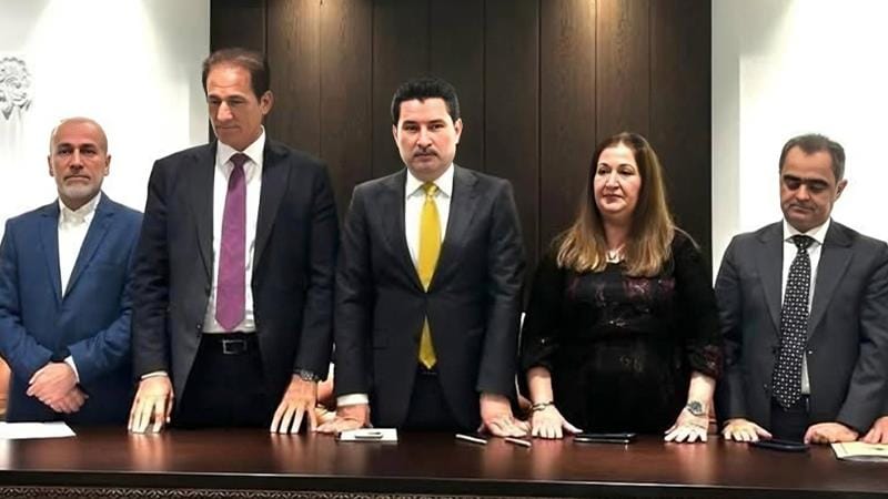 فراكسیۆنە كوردستانییەكان بۆ پرسی مووچە لەگەڵ شاخەوان عەبدوڵڵا كۆدەبنەوە