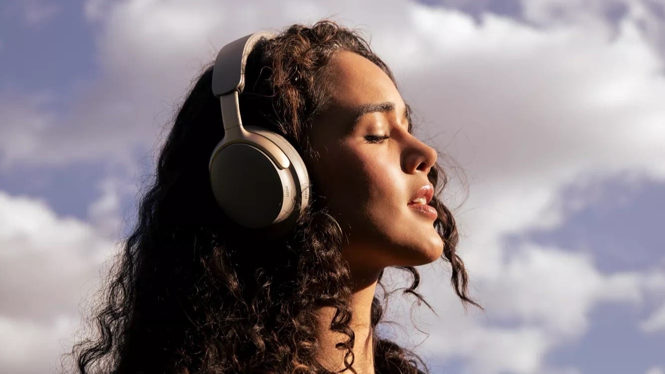 بەکارهێنانی بیستۆک هەڕەشە لە بیستنی گەنجان دەکات