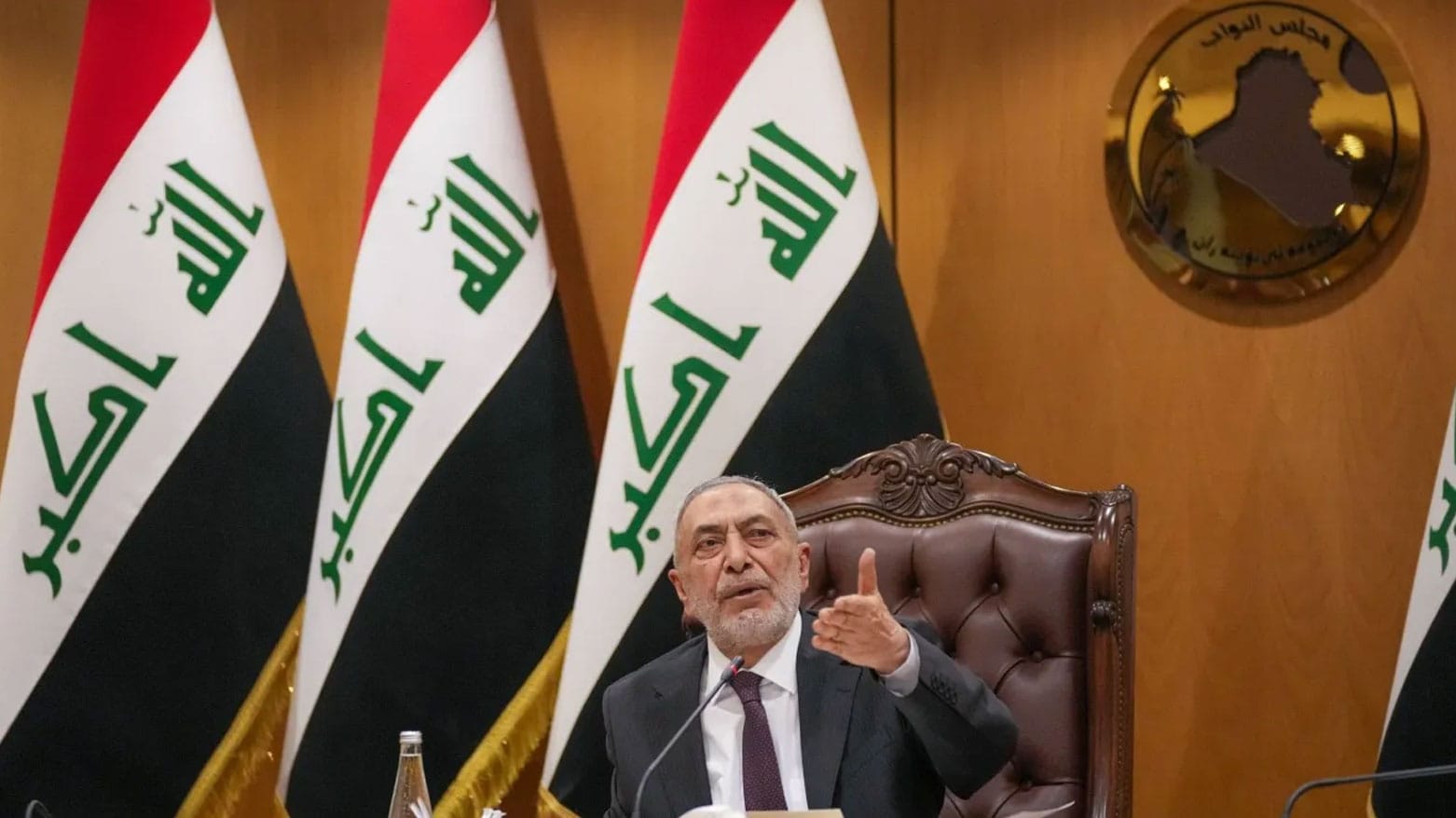 مەشهەدانی هۆشداریی تووند دەدات