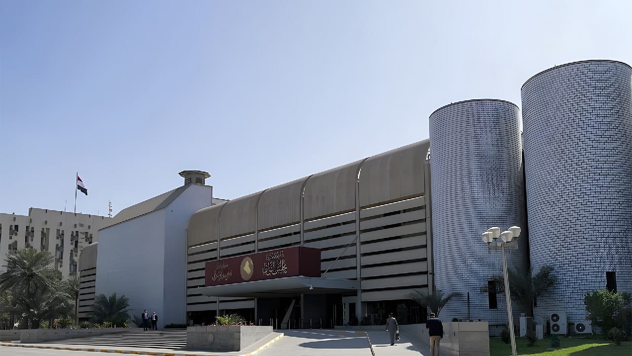 پەرلەمانی عێراق لەبارەی هێرشە درۆنییەکانی سەر کێڵگە نەوتییەکانی کوردستان هاتە دەنگ