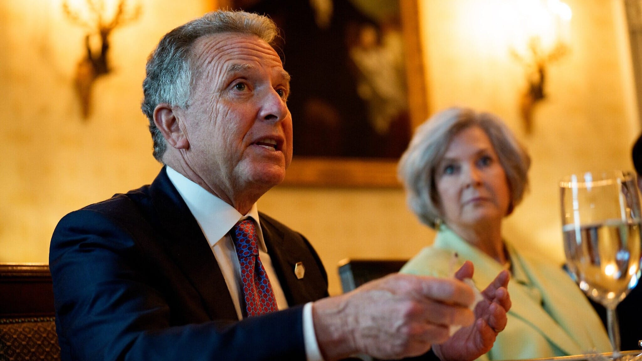 ویتکۆف: دانوستانەکانی دەوحە بە باشی بەڕێوەدەچن