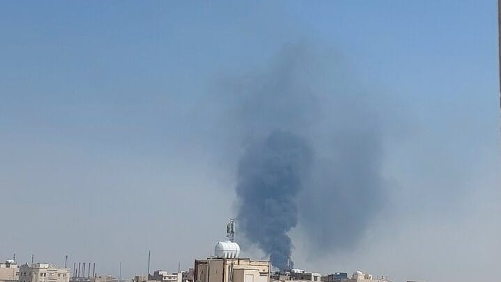 ئاگرێکی گەورە لە پاڵاوگەیەکی نەوتیی ئێران کەوتەوە