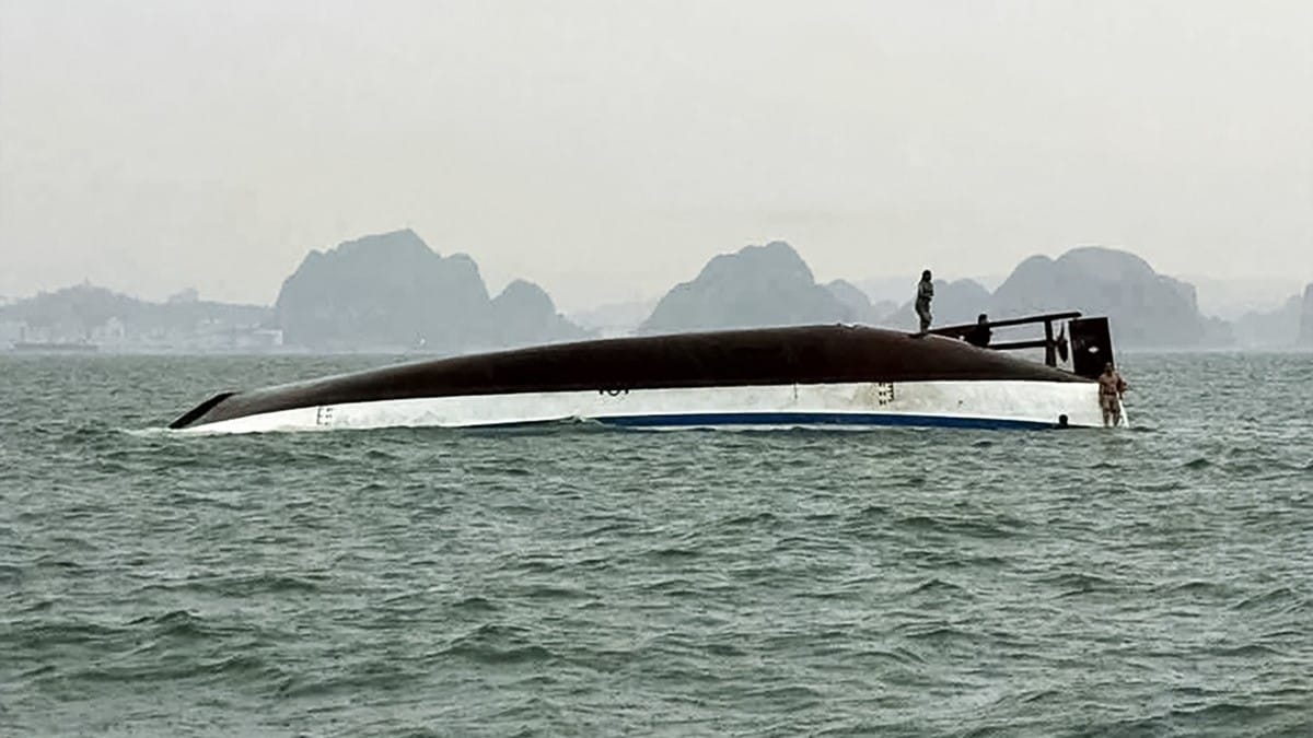 لە ڤێتنام بەهۆی وەرگەڕانی بەلەمێک 34 کەس گیانلەدەستدەدەن