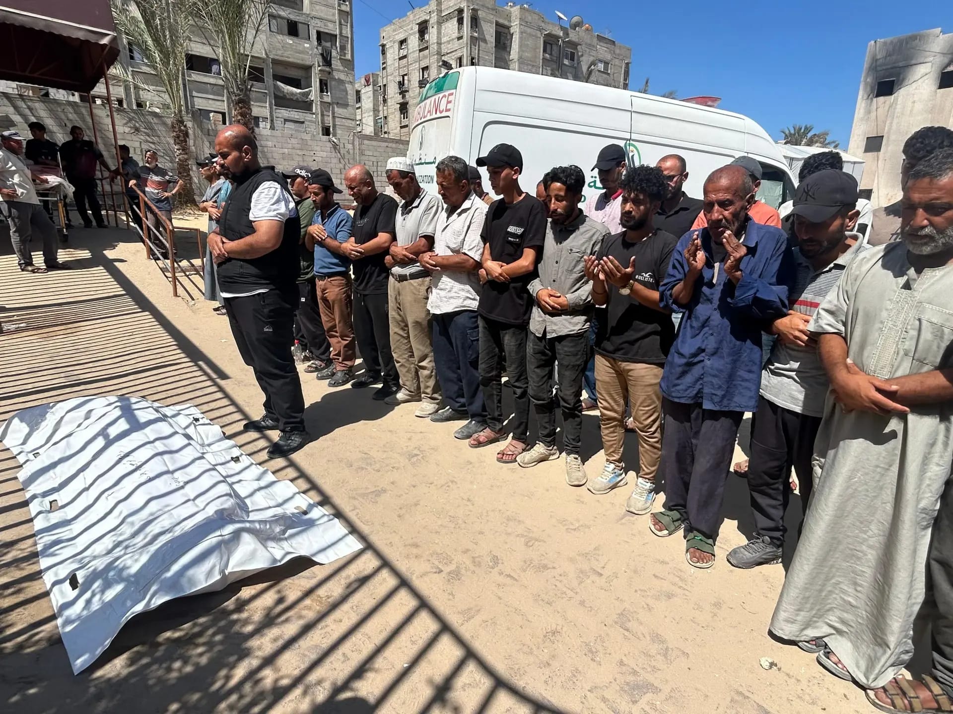 لە ماوەی 48 کاتژمێردا 23 کەس بەهۆی برسیێتییەوە مردوون