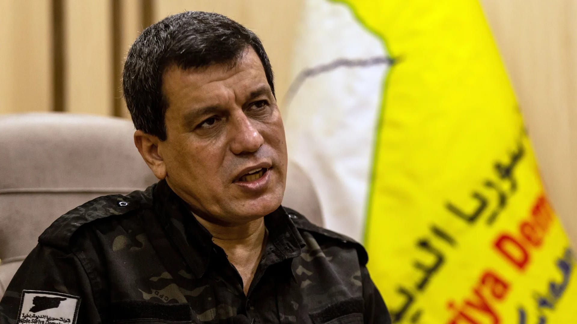 مەزڵووم عەبدی سەردانی پاریس دەکات؛ گەڕێکی نوێی دانوستان لەگەڵ دیمەشق دەستپێدەکات