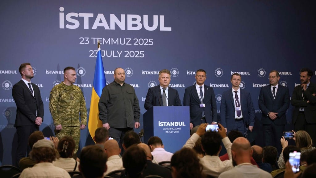 ئۆکراینا پێشنیازی کۆبوونەوەی لووتکە بۆ کۆتاییهێنان بە شەڕ دەکات