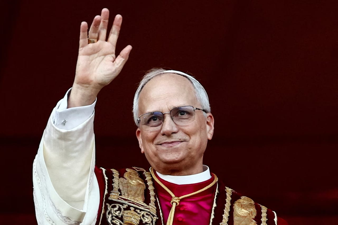 پاپا لیۆ هۆشداری لەبارەی ژیریی دەستکرد دەدات: نابێت ببێتە هۆی لەدەستدانی کەرامەت