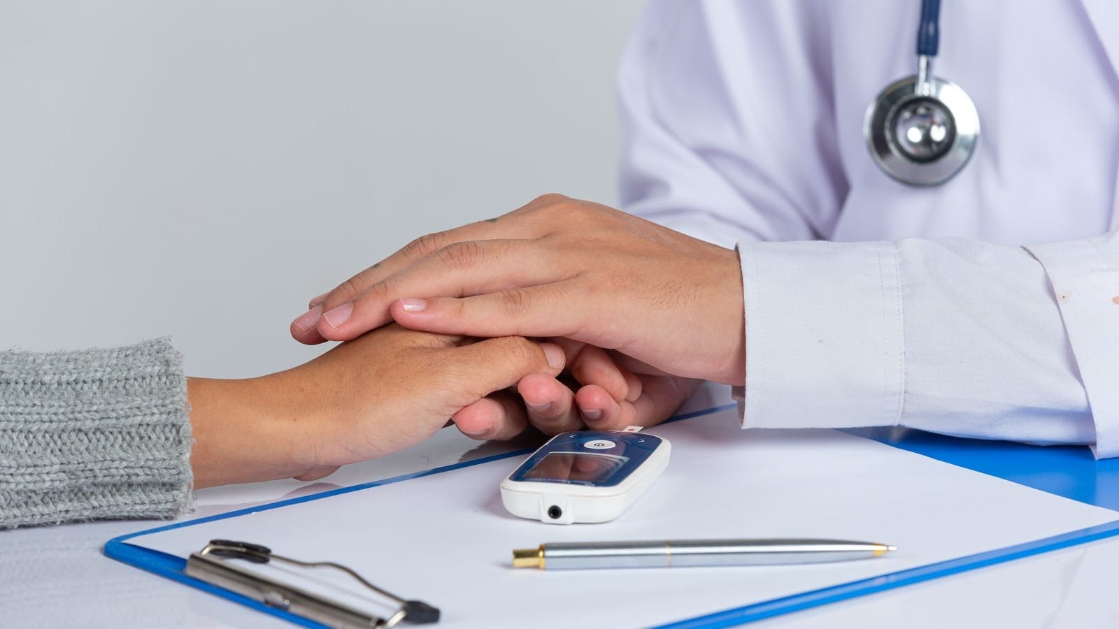 لەڕێگەی ئەم خواردنەوانەی بەیانییانەوە شەکری خوێنت هاوسەنگ بکە